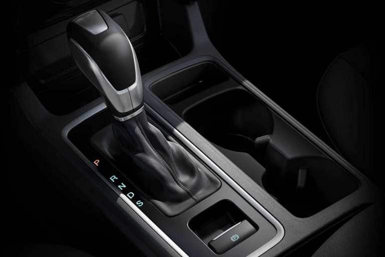 Spacious Centre Console Spacious Centre Console